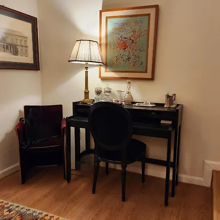 Borghese 42 Ρώμη