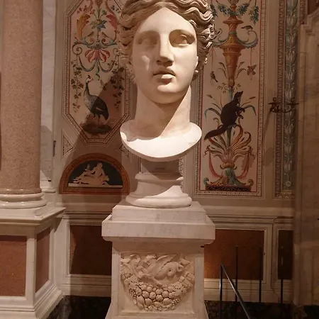 Borghese 42 דירה