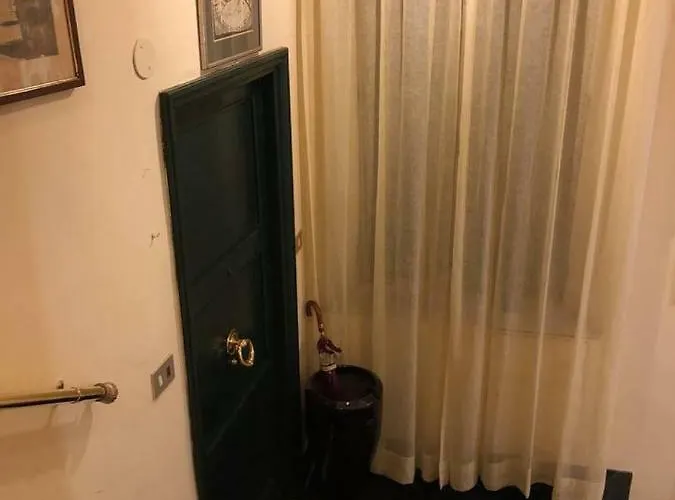 Apartment Borghese 42 *